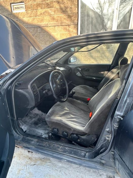 Продам нисан примера 1994