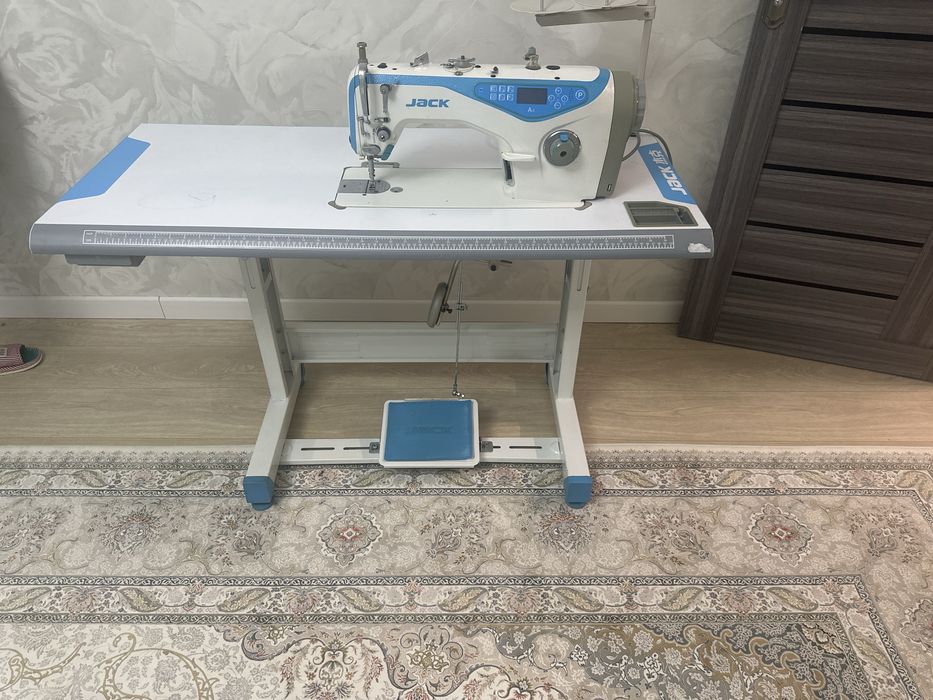 Швейные машина JACS A4