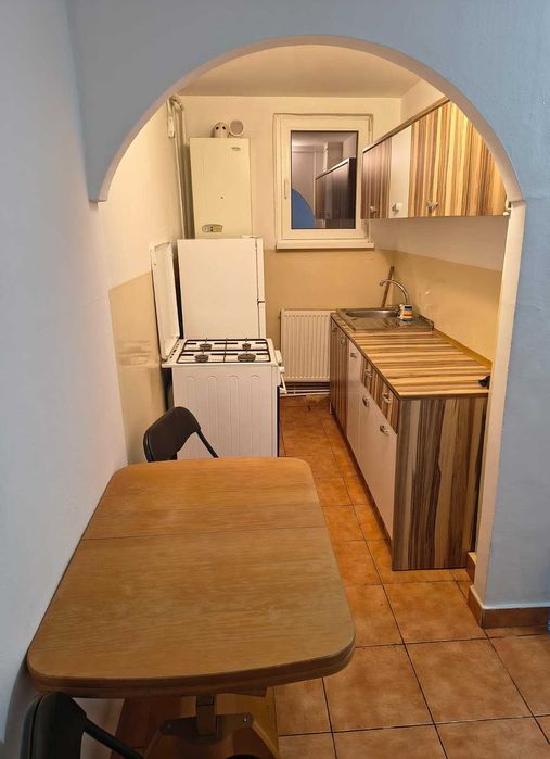 Închiriez garsonieră Mărăței