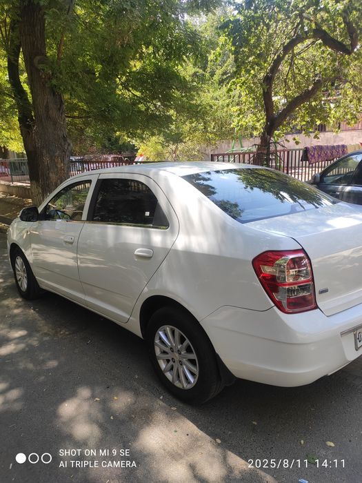 Коболт сотилади холати яакши гази бор 4 поколэна краска капот крилода