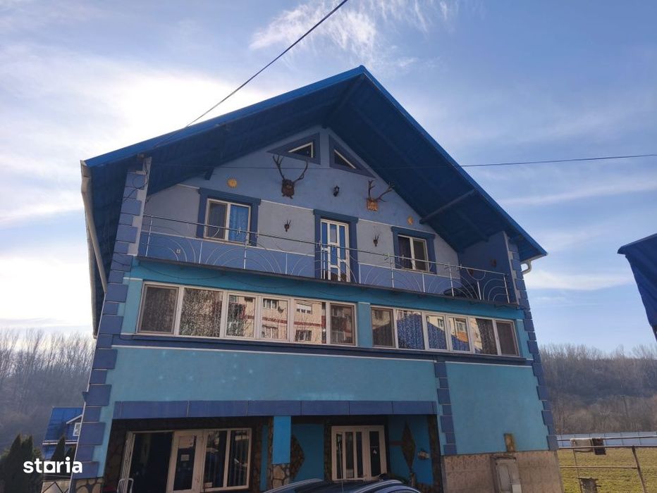 Casa multifunctionala, 420mp, 2300mp teren, Siret