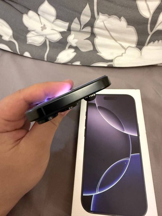 Айфон 16 про 128 идаллл