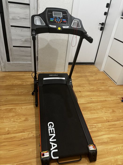 Беговая дорожка Genau