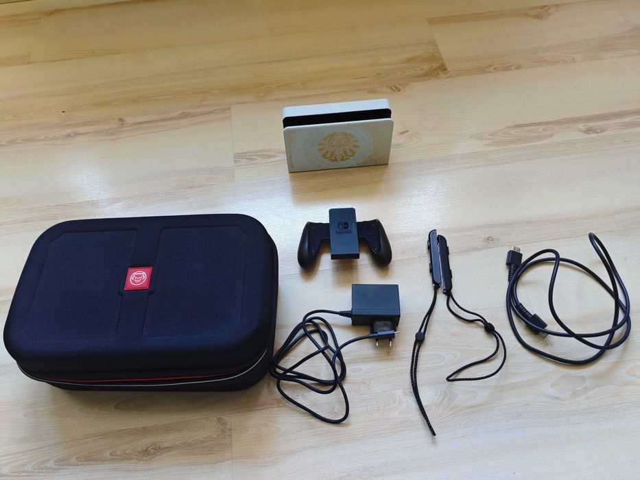 Nintendo Switch The Legend of Zalda Tears of the Kingdom Edition OLED