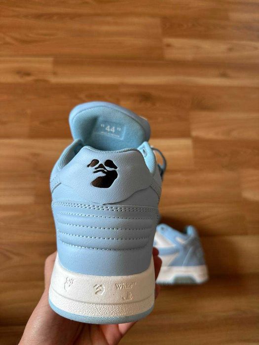 Sneakers OffWhite cu eticheta (nu Nike, Gucci, Adidas, Balenciaga)