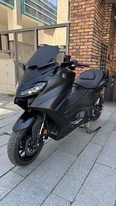 Yamaha Tmax 560
