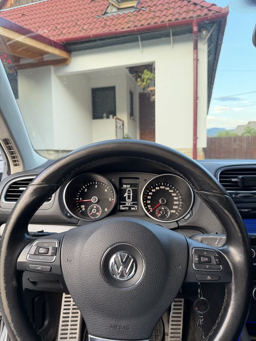 VOLKSWAGEN Golf 2011 — imagine 4