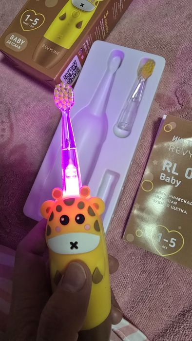 Ультрозвуковая зубная детская щетка Revyline
