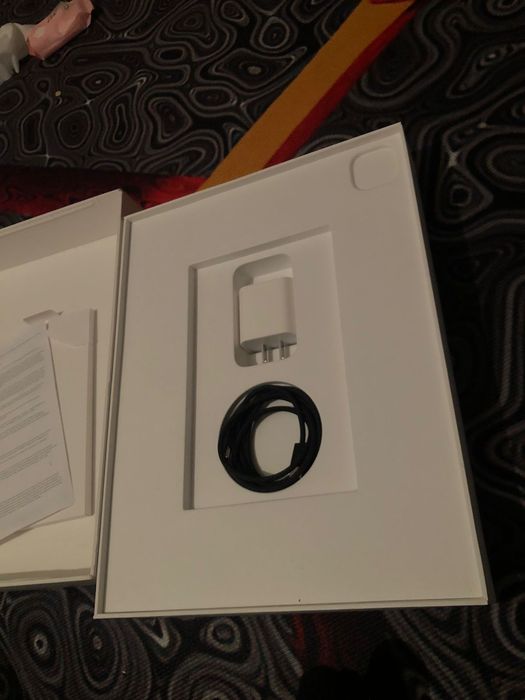 IPad pro (13-дюймовый, M4]