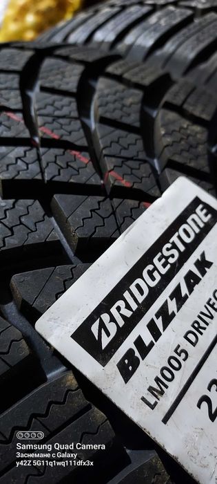 235 45 17 BRIDGESTONE Blizzak run flat