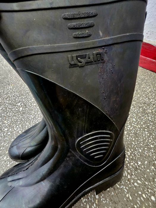 Titlu anunț: Cizme cauciuc impermeabile