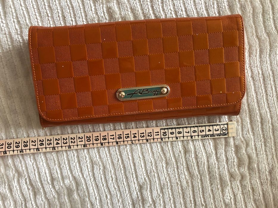 Клатч кожаный оранжевый
