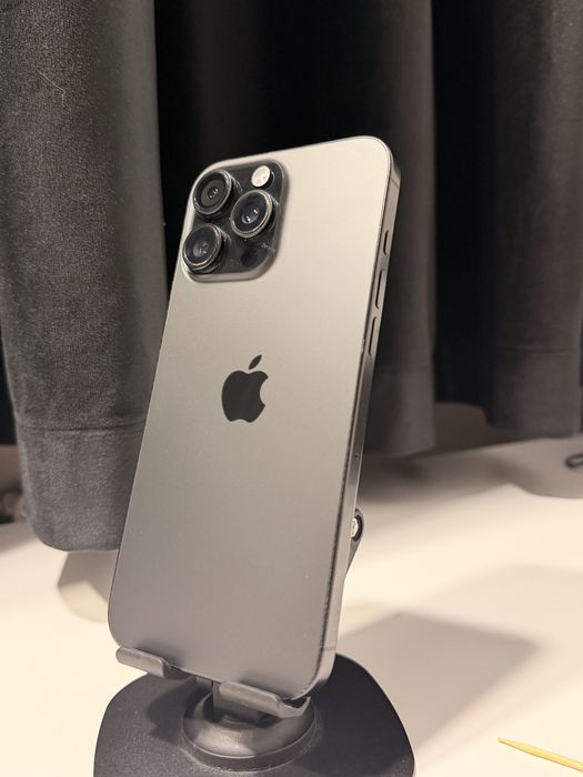 iPhone 16 Pro Max 256GB Black Titanium, Baterie 99%, Impecabil, Fără zgârieturi + Husă