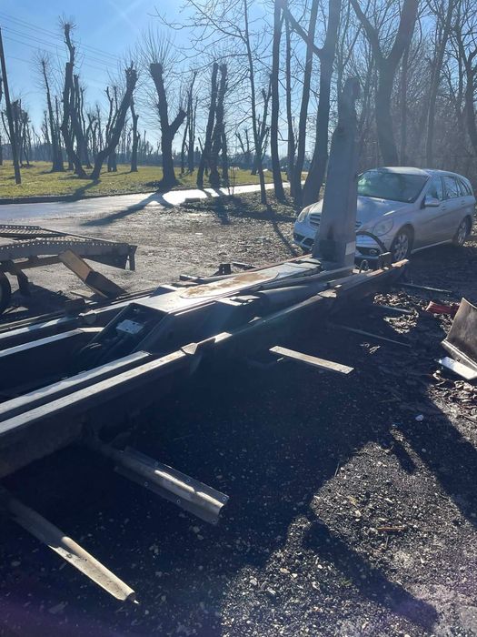 Мултилифт от четири ос (25тона)