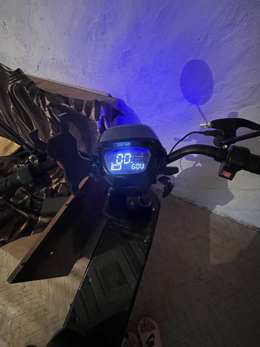 Продам электровелосипед и велосипед.