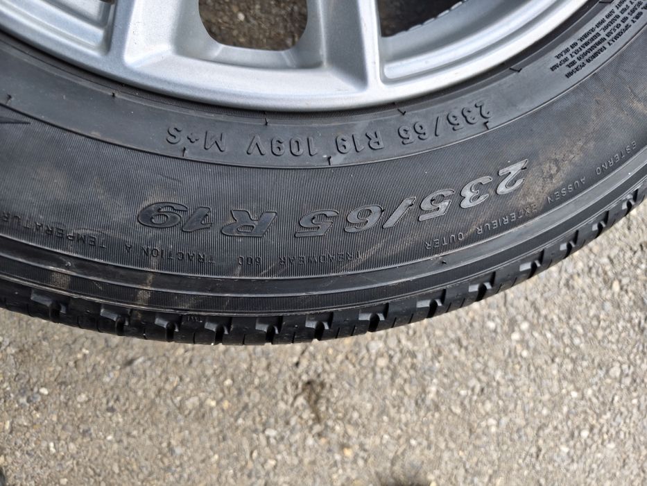 235/65/19" 4бр Pirelli scorpion verde all season,dot1115,8mm