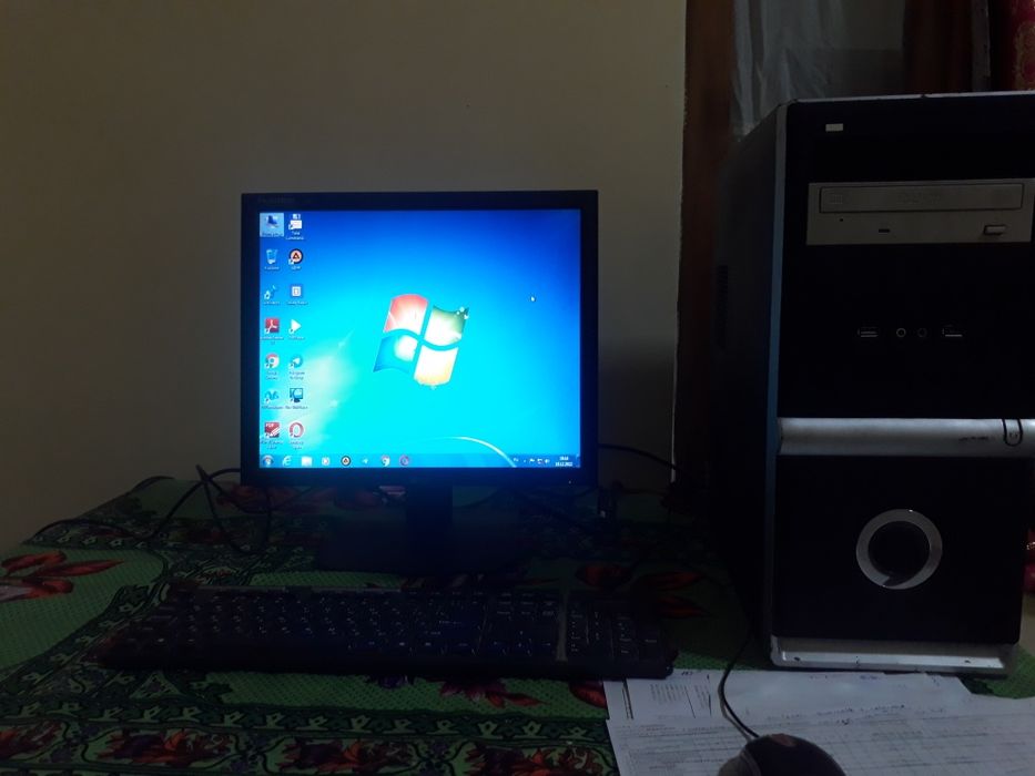 Kompyuter   sotiladi.Holati yaxshi