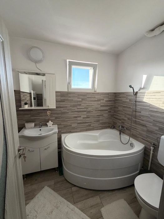 Apartament 2 camere de inchiriat