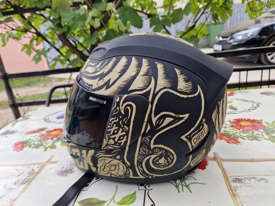 Cască ICON  aniversară