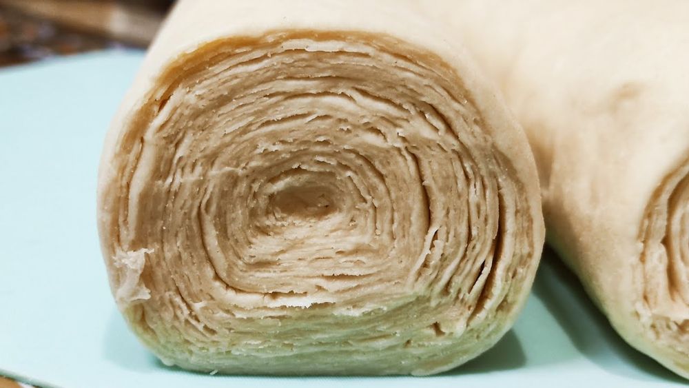 Qarsillama somsa, qatlama hamiri