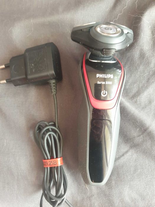 Самобръсначка Phillips series 5000