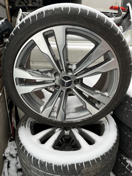 Продам шыны  дисками комплекте