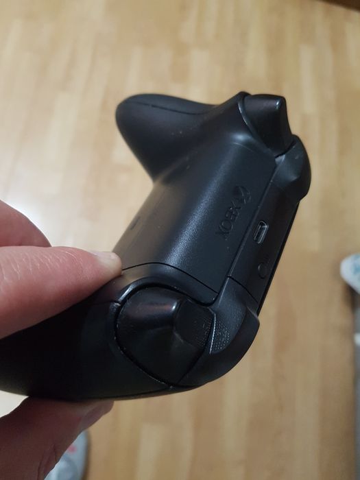 Controller original consola Xbox One Series S X la cutie stare buna