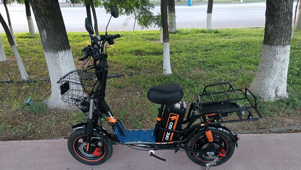 Elektroskuter Drongo
