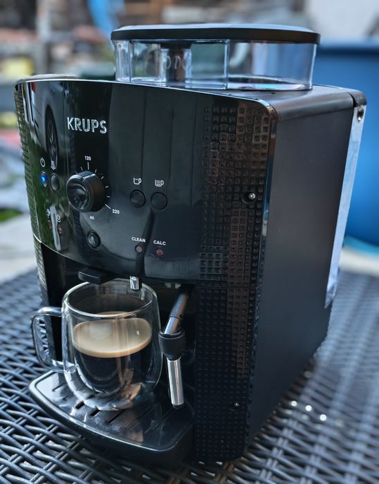 Espressor automat Krups EA81 / Essential – Revizie completă, stare excelentă