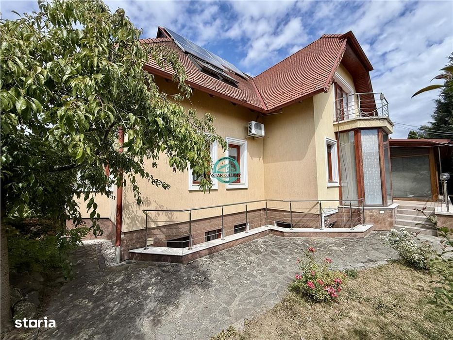 Casa cu 8 camere de vanzare, teren 1263 mp, in Sangeorgiu de Mures