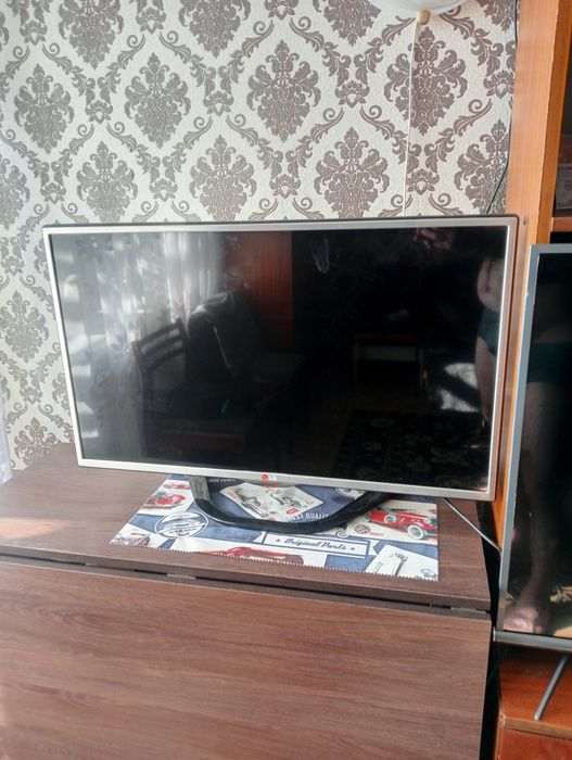 Например Телевизор LG