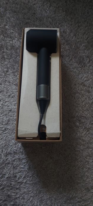 Dyson supersonic