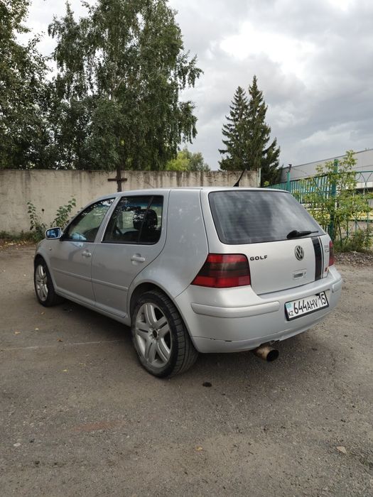 Продам гольф 4 год 2002