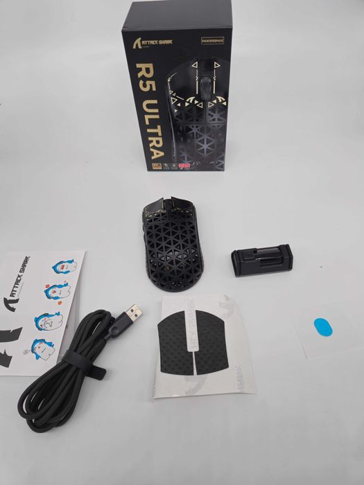Mouse Gaming ATTACK SHARK R5 Ultra 8K, PAW3950, Negru - Grad E