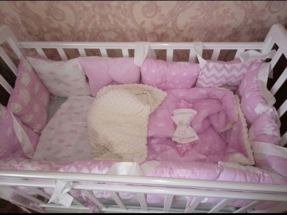 Продам бортики в кроватку