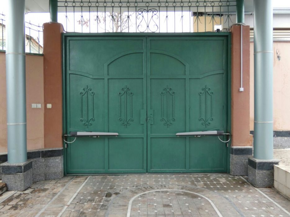 Автоматический секционные. Рольставни, гаражные ворота. Италия. 5 год