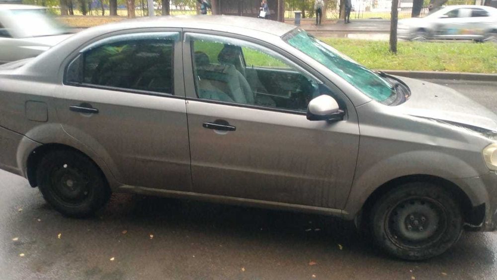 Машина шевррлет авео