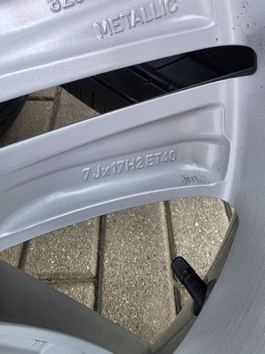 Оригинални джанти с гуми за Skoda 17"