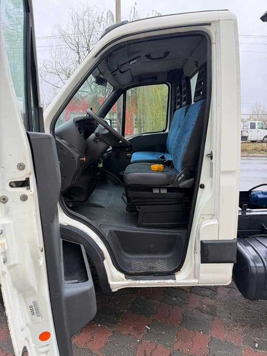 Iveco Daily 35c13 basculabil pe spate