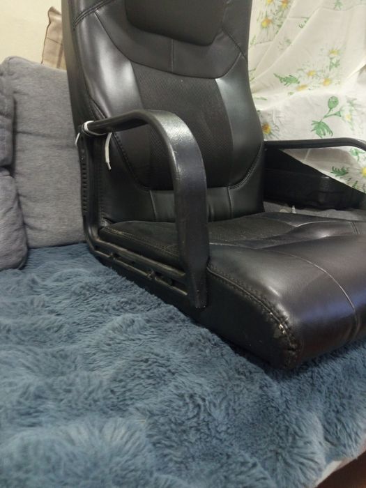 Компьютерное кресло