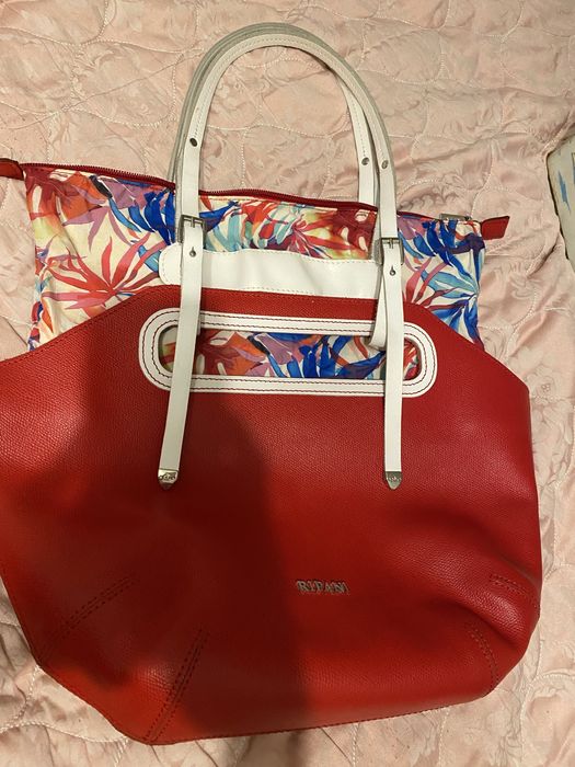 Продаеться  кожанная итальянкая сумка