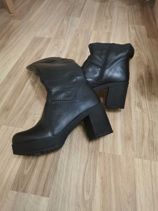 Дамски ботуши на Gabina Shoes 39 номер.