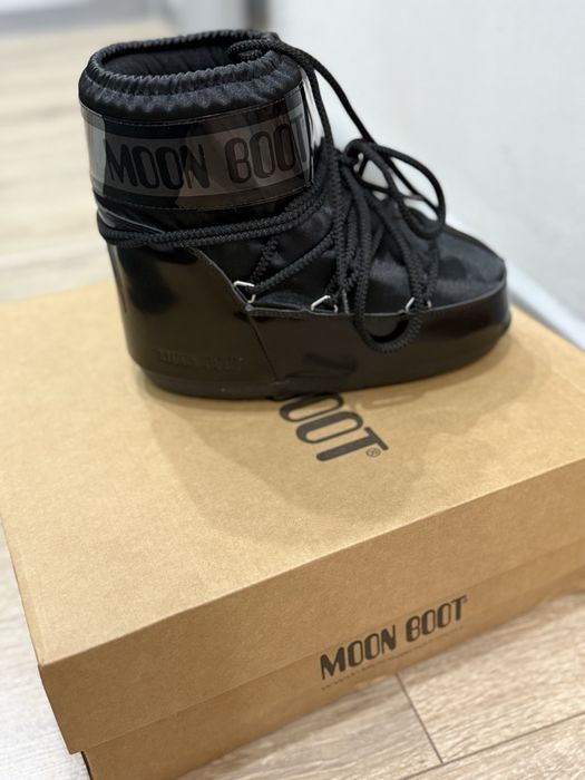 Продам moon boot