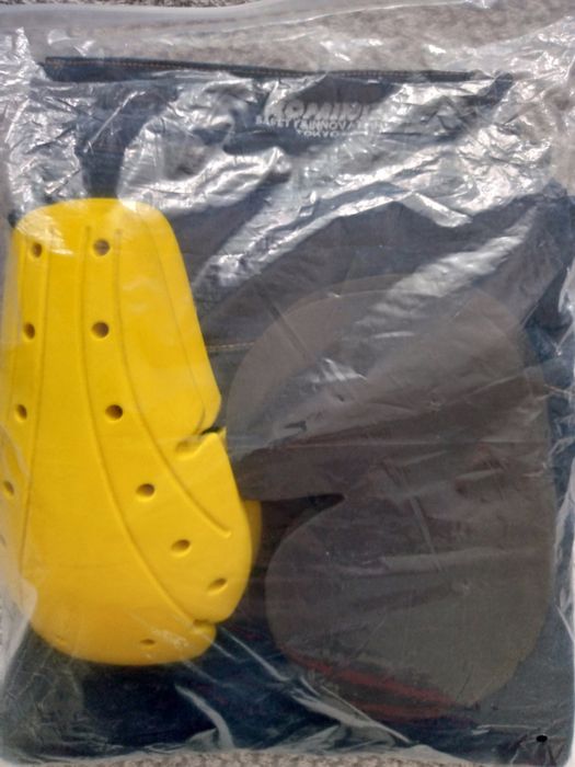 Мотоджинсы в комплекте защита