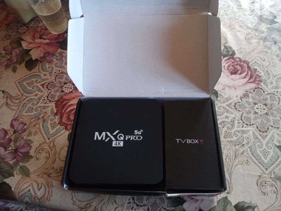 Тв бокс  16/256 android 11.1