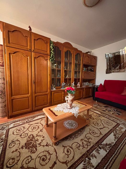 De vânzare apartament 2 camere decomandat, etaj 2, centrală proprie pe gaz