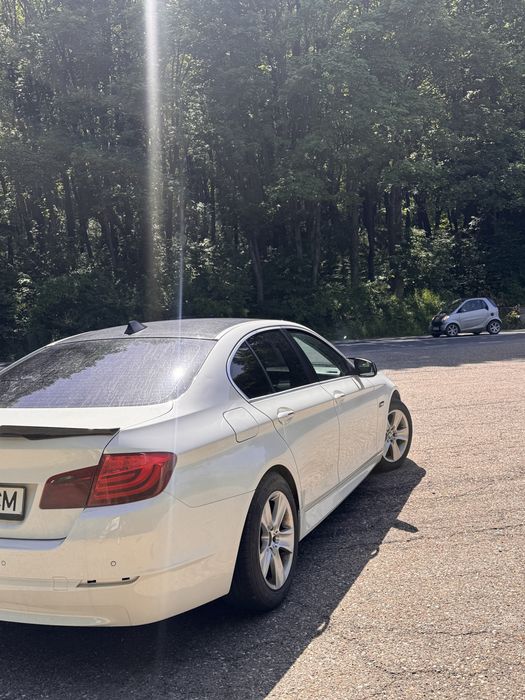 BMW 5 Series 2012 — imagine 5