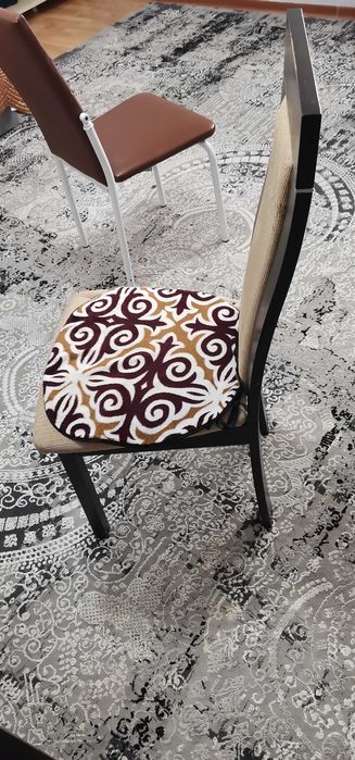 Стульчики в хорошем состоянии общ 6шт