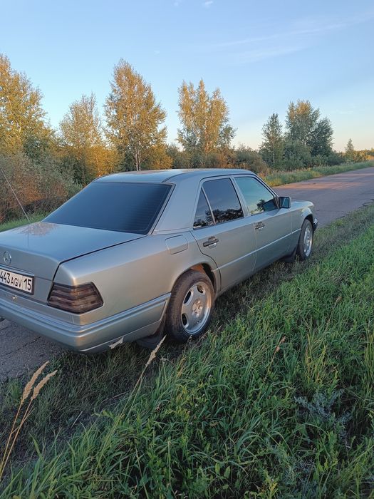 Продам Мерседес W124