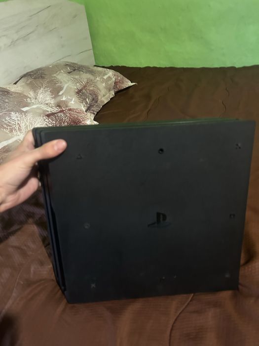 Playstation 4 pro 1tb